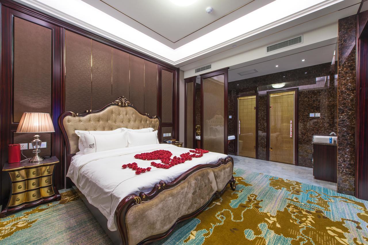 Dunhuang Isiting Hotel Exterior photo