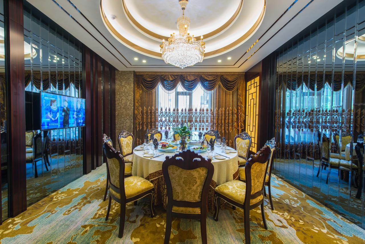 Dunhuang Isiting Hotel Exterior photo