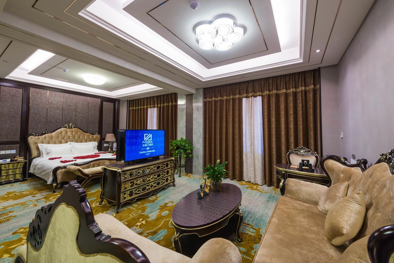 Dunhuang Isiting Hotel Exterior photo